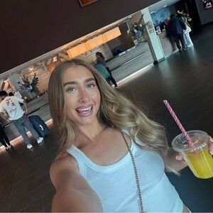 Meet your Posher, Travis